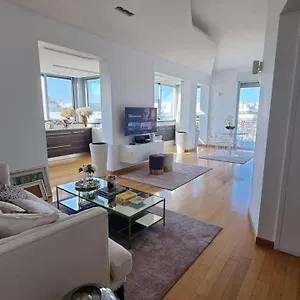 Attico Reale - In Centro, Tra Stazione E Vecchia Apartamento